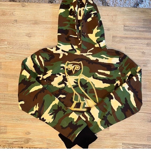 Sweaters - Camo Hoodie Sweater with Owl Logo - Green Camo